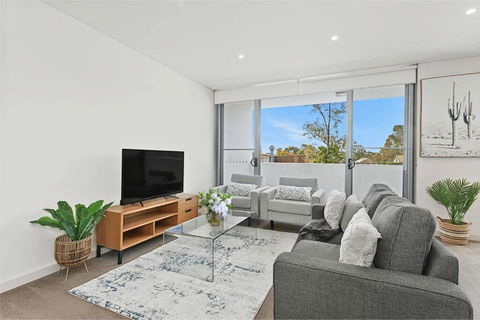 GLAD3 Gladesville Getaway Bright & Contemporary - Accommodation Perth 0
