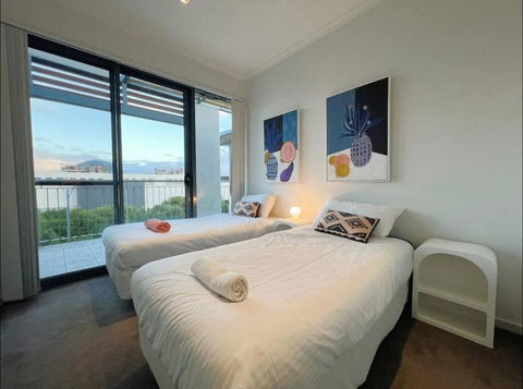 GW24-1 BATH 2 BR At The Glen With FREE Parking And Balcony - Accommodation Perth 1