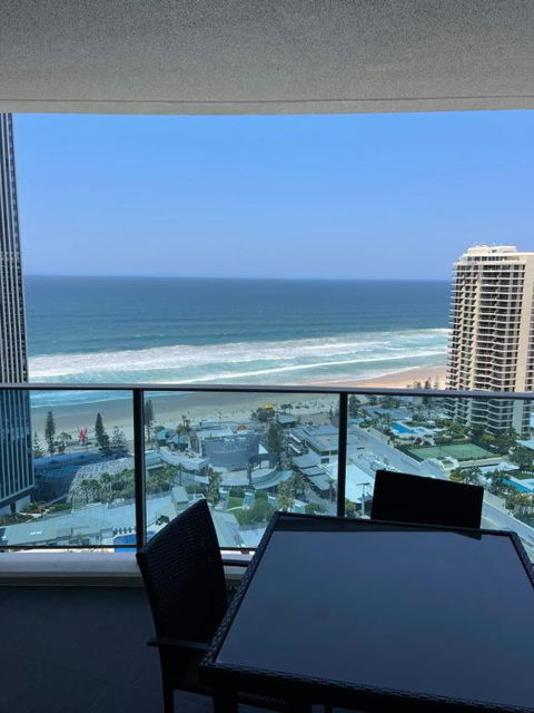 H Luxury Apartment At Surfers Paradise High Floor - Accommodation Perth 3