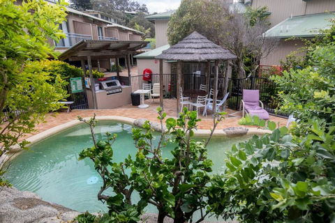 GORGEOUS STUDIO + 100M TO BEACH + POOL - Perth Resorts 1