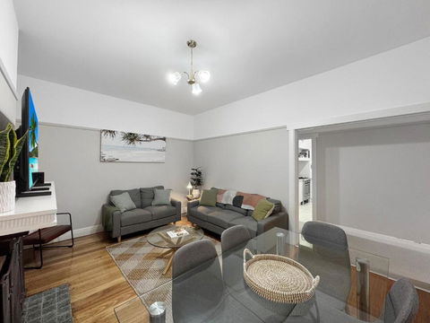 Ground Floor Apartment, 250 Metres To The Beach - Accommodation Perth 1