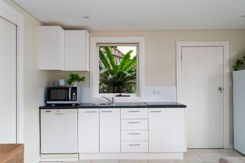Gull Cottage By Beach Stays - Accommodation Perth 4