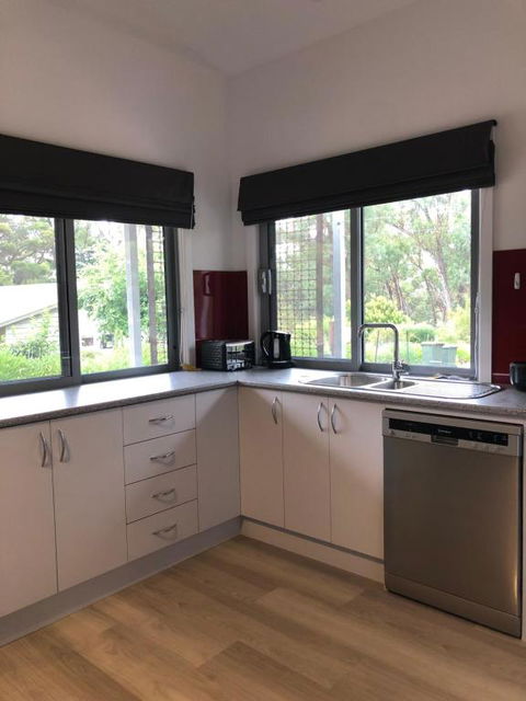Gully Getaway - Accommodation Perth 4