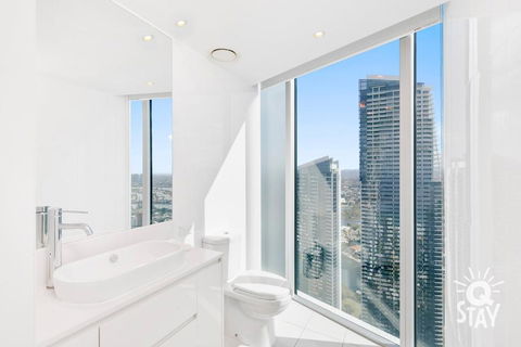 H Residences - QStay - Perth Resorts 1