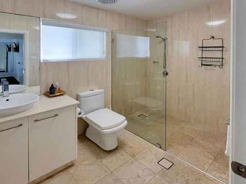 H2O Holiday Apartments Unit 12 - Accommodation Perth 3