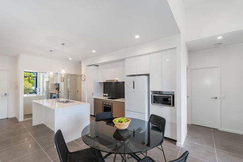 H6B - Round About Bulimba - Perth Resorts 0