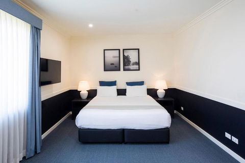 Hawkesbury Race Club Motel - Accommodation Perth 0