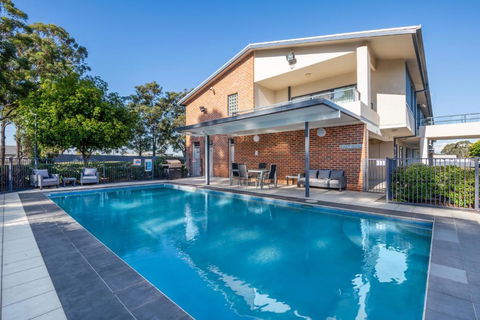 Hawkesbury Race Club Motel - Accommodation Perth 3