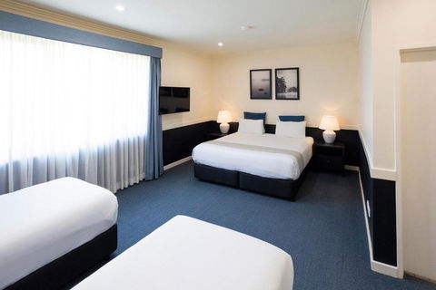 Hawkesbury Race Club Motel - Accommodation Perth 1