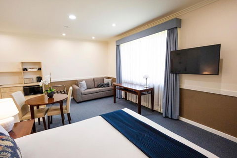 Hawkesbury Race Club Motel - Accommodation Perth 2