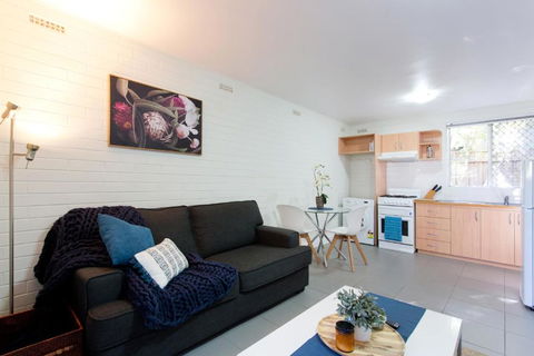 Hensman 5 - 1BRM Unit With Courtyard & Parking - Perth Resorts 0