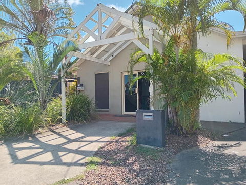 Hervey Bay Flashpackers - Perth Resorts 3