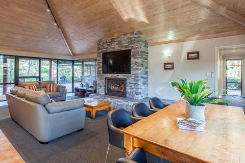 High Ridge I Private Properties - Perth Resorts 1