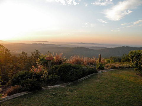 Highwood Park B&B Guest Lodge - Perth Resorts 1