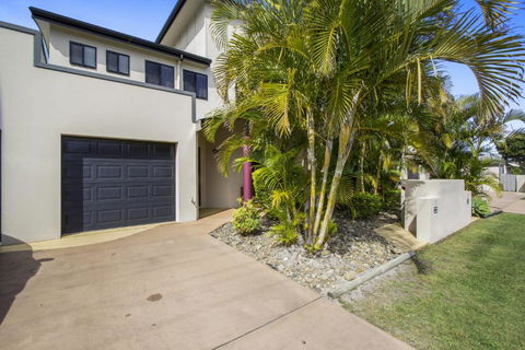 Holiday Haven, Unit 7, 30-32 Cypress Street Evans Head - Perth Resorts 2