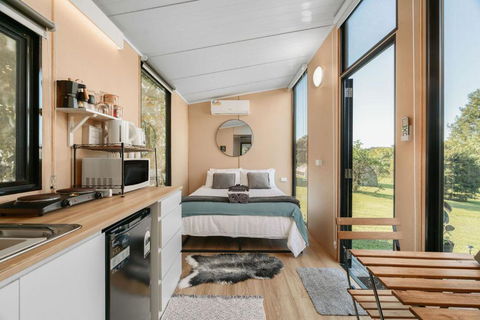 Hinterland Hideout By Tiny Away - Perth Resorts 3