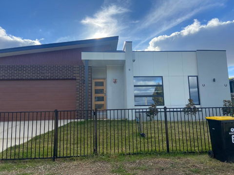Home Away From Home - Accommodation Perth 0