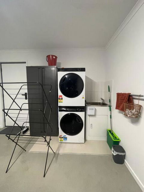 Home In Brighton - Perth Resorts 3