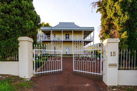 Hope Farm Guesthouse - Accommodation Perth 3