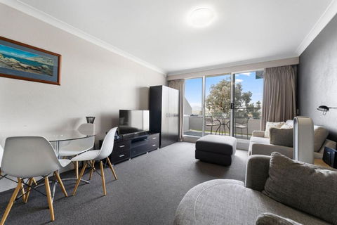 Horizons 414 - Deluxe Lake Front Studio L Pool L Tennis L WiFi - Perth Resorts 2