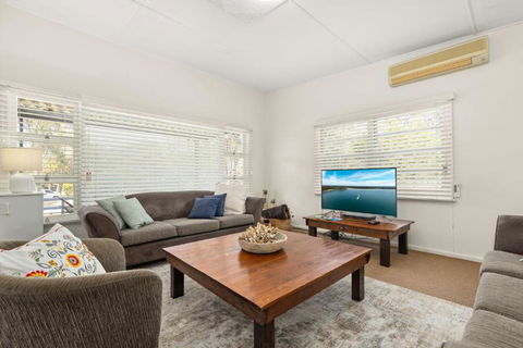 Huskisson Delight! By Experience Jervis Bay - Perth Resorts 3