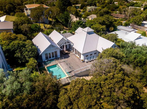 Idyllic Beach House Blairgowrie - 100m To Foreshore, 700m Walk To Village - Accommodation Perth 0