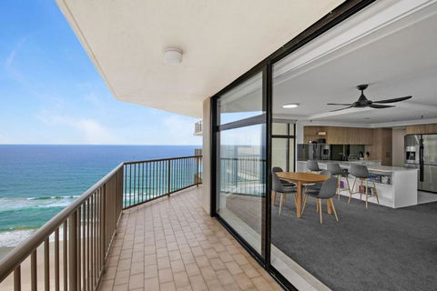Imperial Surf Modern Beachfront Apartment - CoastHM - Accommodation Perth 0