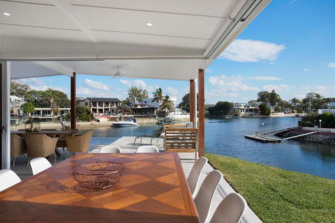 INCREDIBLE VALUE - Perfect For Large Families - Accommodation Perth 3