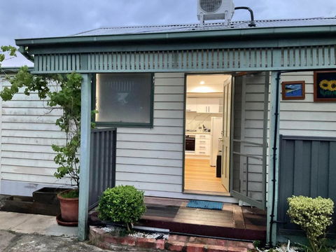 Hughesdale Private Studio - Perth Resorts 1