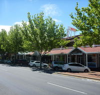 Adelaide Travellers Inn Backpackers Hostel - Perth Resorts