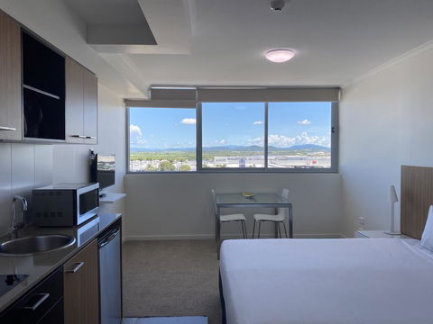 Airtrip Apartments On River Street, Mackay - Perth Resorts 3