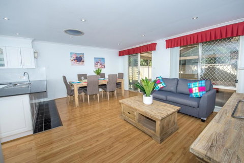 Ajax Avenue 2/35 - Nelson Bay - Accommodation Perth 1