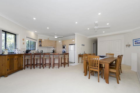 Al Mare No 2 42a - Accommodation Perth 1