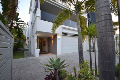 Alex Beach House - Accommodation Perth 1