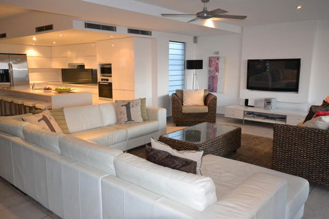 Alex Beach House - Accommodation Perth 2