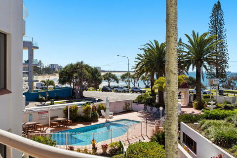 Alex Headland Beachfront - Accommodation Perth 3