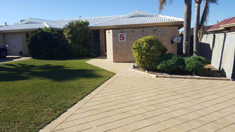 Alexander Drive B & B - Accommodation Perth 2