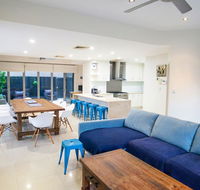 Alexandra Headland Luxury Townhouse - Accommodation Perth