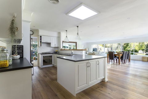 ALLAMBEA - MOUNT ELIZA - Accommodation Perth 3