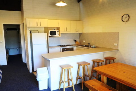 Alpha 8 - Accommodation Perth 0