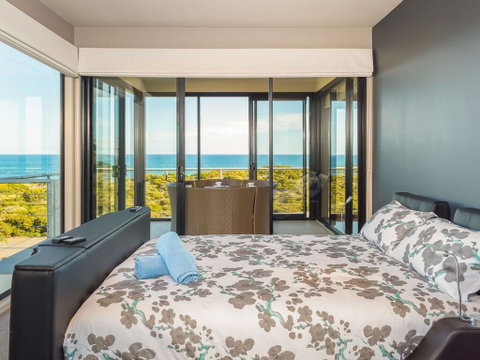 Amazing Views - Accommodation Perth 2