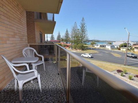 Anchorage 10 Water Views From Balcony - Accommodation Perth 3