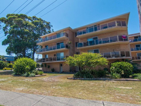 Anchorage 2, With Water Views - Accommodation Perth 3