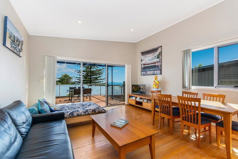 Angourie Blue Unit 2 - Accommodation Perth 3