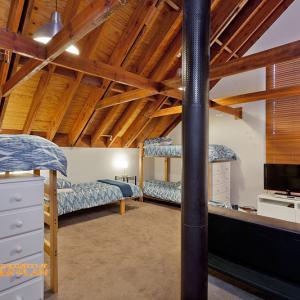 Aosta - Perth Resorts 2