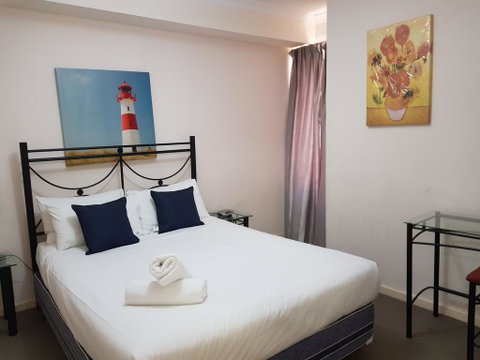 Apartment In East Perth - Accommodation Perth 0
