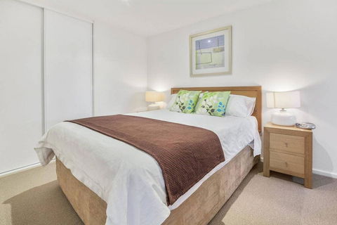 APOLLO BLUE 6 - Modern Waterfront Apartment - Perth Resorts 2