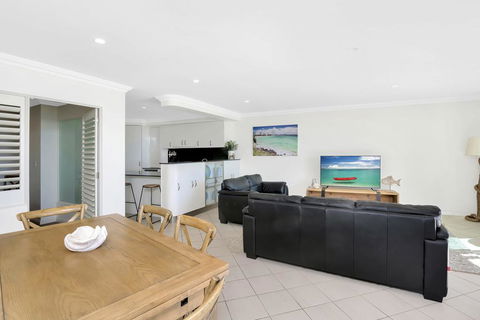 Aqua Solai Unit 1 - Perth Resorts 3