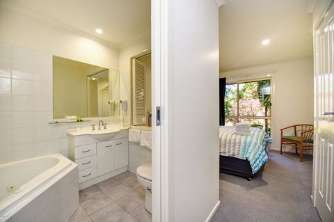 Aqualuna Beach Resort - Unit 25 - Perth Resorts 1