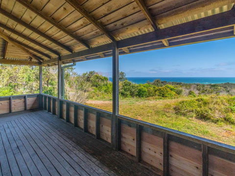 Aqualuna- Excellent Surfing Beaches. - Accommodation Perth 1